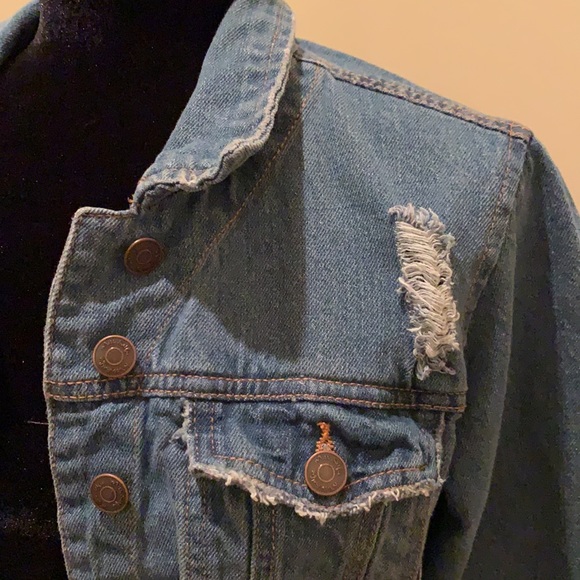Jean jacket - Picture 5 of 6